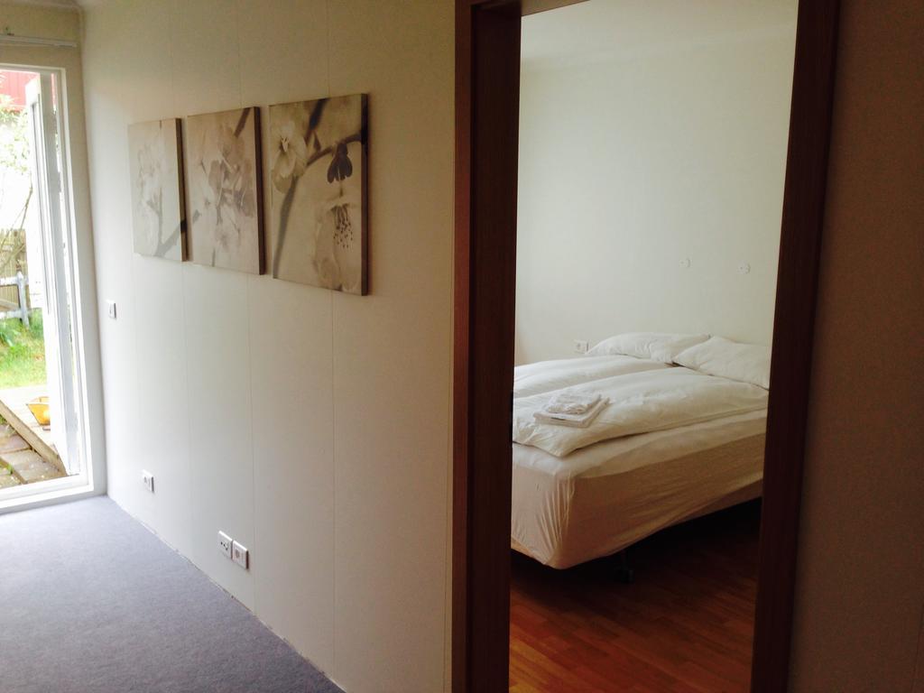 Guesthouse Marina Travel Хофн Экстерьер фото