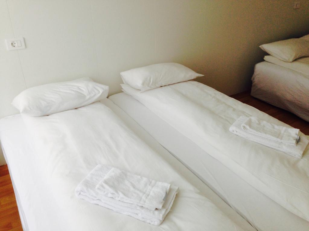 Guesthouse Marina Travel Хофн Номер фото